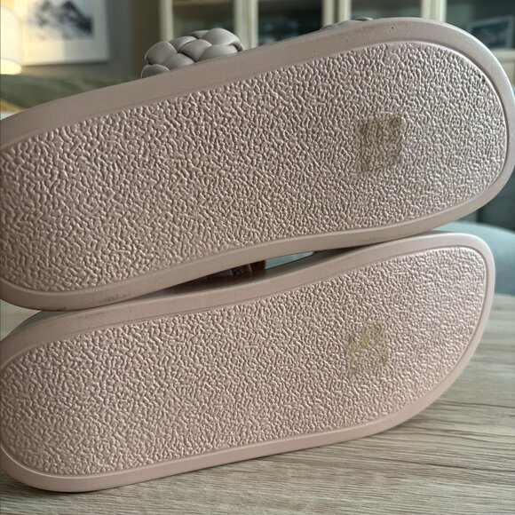 Woven Platform Sandals Size 9 - Picture 6 of 6